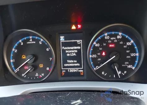 2017 Toyota Rav4 Le z USA, uszkodzony, nr VIN 2T3BFREV1HW607984